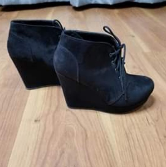 Black suede booties! - Picture 3 of 4